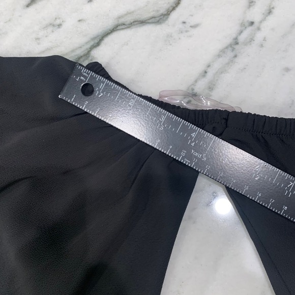 Boutique Bevelo Off Shoulder Black Top Blouse Medium Bardot Julie Billiart Tyche - Picture 12 of 13